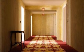 Hotel Lux